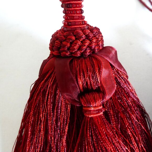 NEW 5” DECORATIVE ACCENT RED BURGUNDY BEADED CORD RIBBON TASSEL SET - Picture 6 of 7